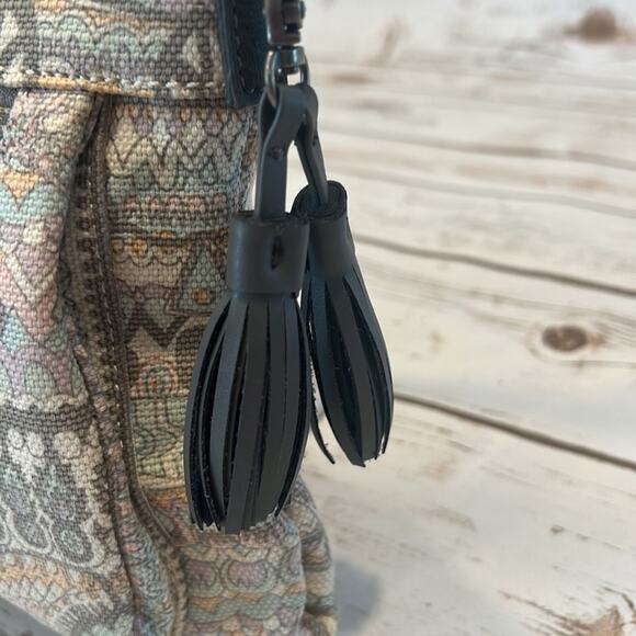 Sakroots Camden Crossbody Handbag in Pastel One World - Picture 5 of 15